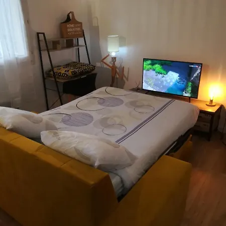 The Cosmopolitan N° 2 Centre Ville 아파트 르망